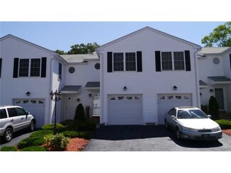 450 Providence St Unit 35, West Warwick, RI 02893