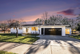 1524 Sweet St NE, Grand Rapids, MI 49505