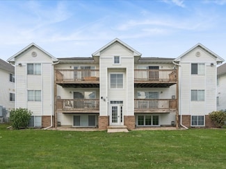 4619 1st Ave SW Unit 3, Cedar Rapids, IA 52405