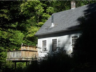 414 Hill Rd, Acworth, NH 03601