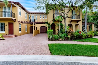 2812 Eagle Rock Cir Unit 902, West Palm Beach, FL 33411