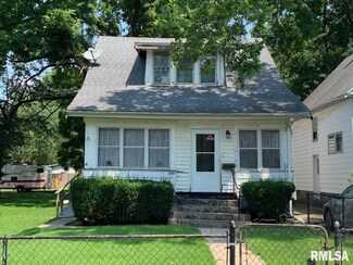 2009 W Alice Ave, West Peoria, IL 61604