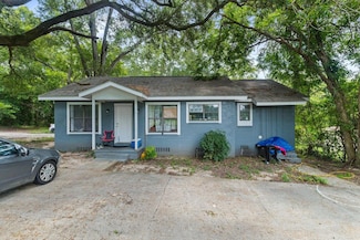 103 East St, Purvis, MS 39475