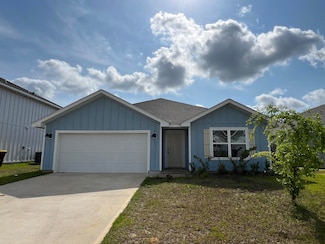 209 Laurel Hill St, Crestview, FL 32539