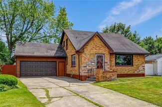 35 Kendale Rd, Buffalo, NY 14215
