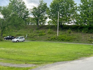 34 Elm St, Guilford, ME 04443