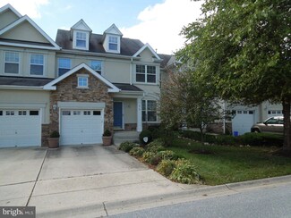 11 Kestrel Ln, Pikesville, MD 21208