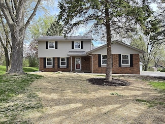 18700 Brookridge Dr, Brookfield, WI 53045