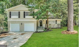 2296 Aurie Dr, Decatur, GA 30034