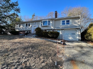 38 Middle St, Woburn, MA 01801
