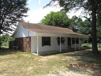 29 County Road 515, Como, MS 38619