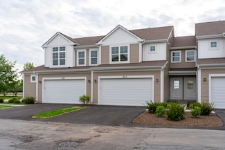 513 Amherst Dr, Sycamore, IL 60178