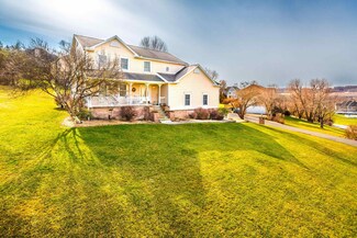 1017 Brettwald Dr, Morgantown, WV 26508
