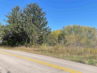 605 N Blackjack Rd, Galena, IL 61036