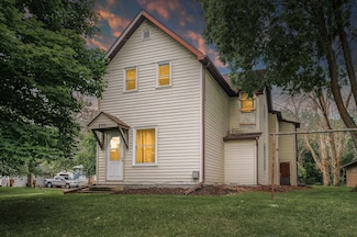 201 W Forest St, Belle Plaine, MN 56011
