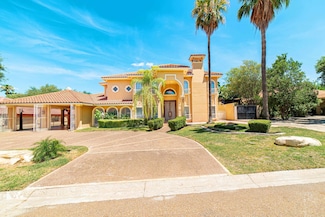 110 Windsor Rd, Laredo, TX 78041