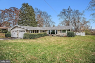 541 Cardinal Dr, Dresher, PA 19025