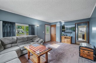7516 59th Place N, Minneapolis, MN 55428