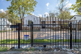 2726 Locust Ave, Dallas, TX 75216