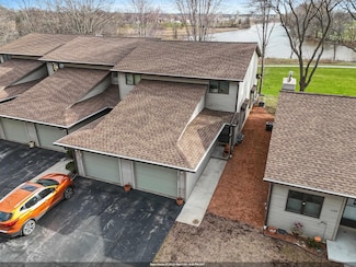 1584 Amy St Unit 6, Green Bay, WI 54302