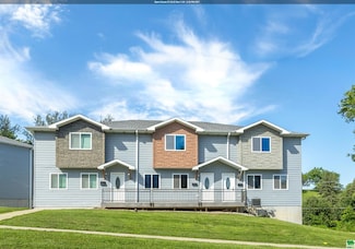 2803 Stone Park Blvd, Sioux City, IA 51104