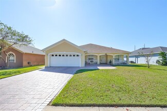 2313 Towering Oaks Cir, Seffner, FL 33584