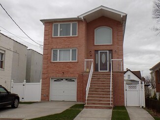 62 Andrews St, Staten Island, NY 10305