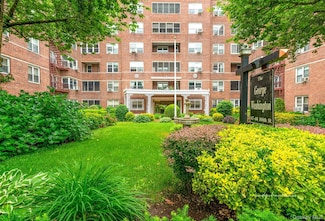 67-66 108th St Unit D43, Forest Hills, NY 11375