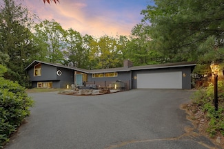 88 Sycamore Dr, Holden, MA 01520