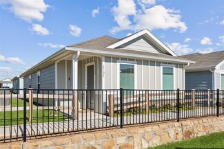 8725 Cottage Creek Dr, Fort Worth, TX 76123
