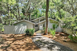 41 Acorn Ln, Hilton Head Island, SC 29928