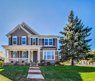 1067 Apple Blossom Ct, Lake Zurich, IL 60047