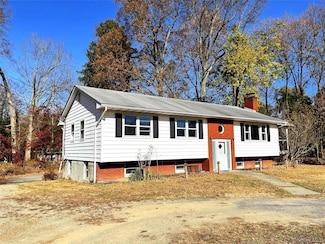 60 Florence Ave, Fishkill, NY 12524