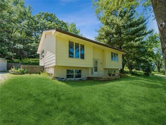 3034 113th Ave, Norwalk, IA 50211