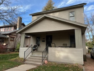 2040 College Ave, Stevens Point, WI 54481