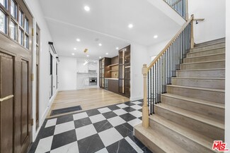 1722 N Vista St, Los Angeles, CA 90046