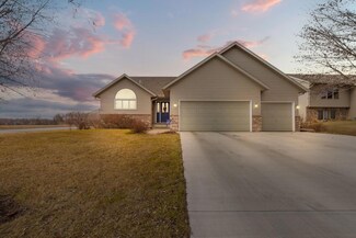 2202 Hulett Ave, Faribault, MN 55021