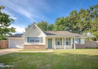 12505 Canterbury Dr W, Ocean Springs, MS 39564