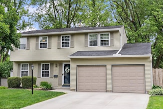 1677 Tendril Ct, Columbus, OH 43229