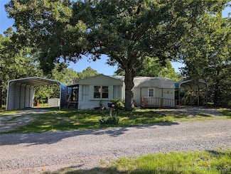 97 Cherokee St, Canadian, OK 74425