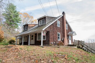 46 Hatchet Hill Rd, East Granby, CT 06026