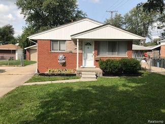 22421 Hoffman St, Saint Clair Shores, MI 48082