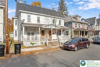 520 Scott St, Stroudsburg, PA 18360