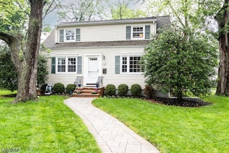 27 Poplar Place, Fanwood, NJ 07023