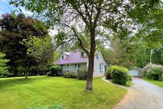300 Flory Heights, Center Rutland, VT 05736