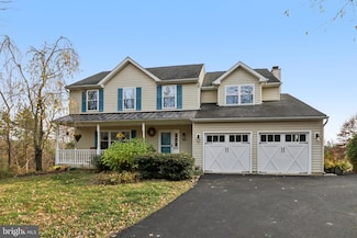 54 S County Line Rd, Telford, PA 18969