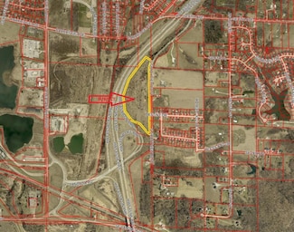 900 Block S Shadyview Dr, Pleasant Hill, IA 50327