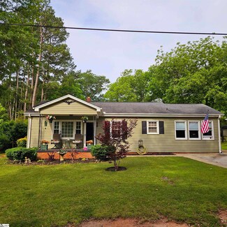226 Mark St, Easley, SC 29640