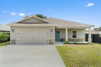 2012 Presidio St, Navarre, FL 32566