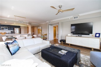 35 Bluebill Ave Unit 702, Naples, FL 34108